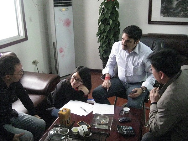 印度客戶來廠洽談價(jià)格，包裝，發(fā)貨，供應(yīng)能力等事宜